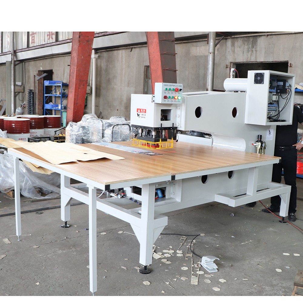 Veneer patching machine